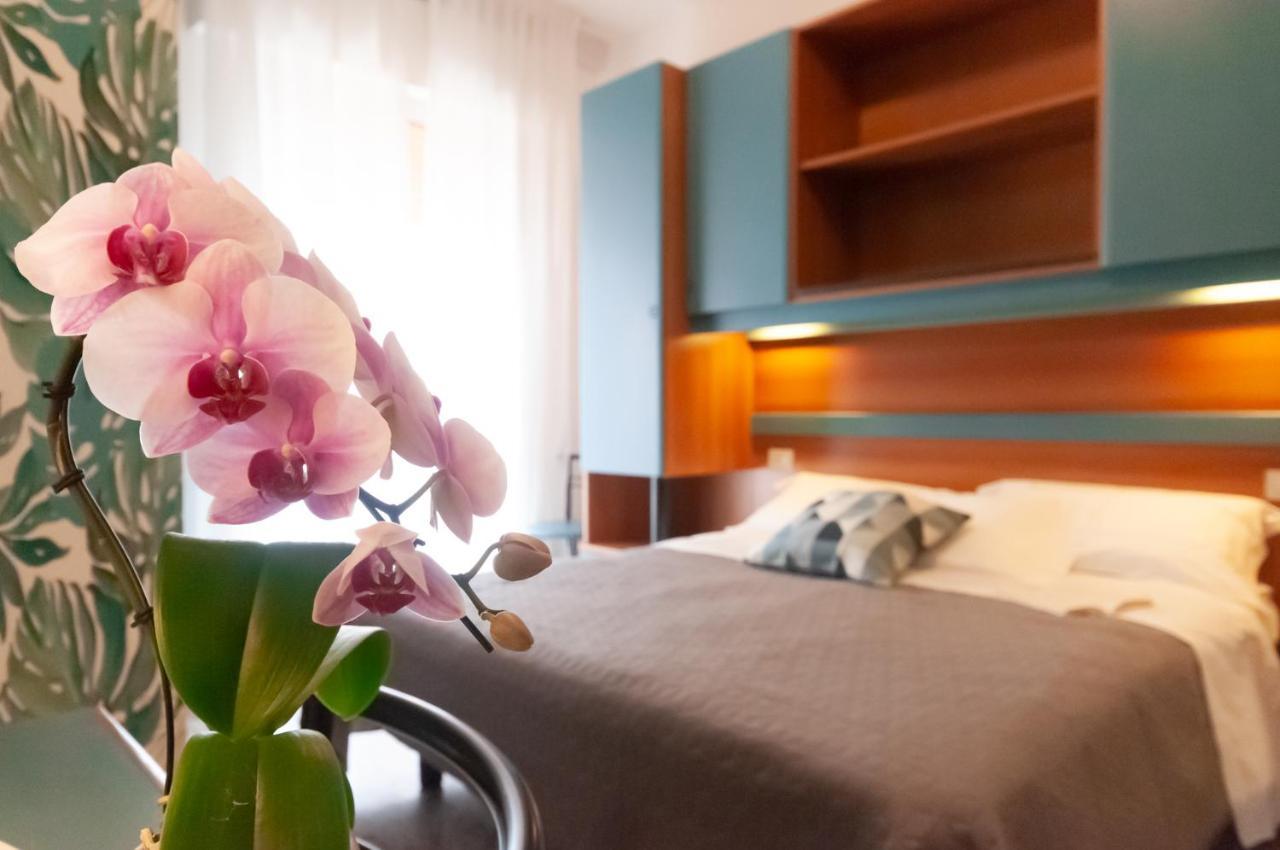 Hotel Crystal 3*