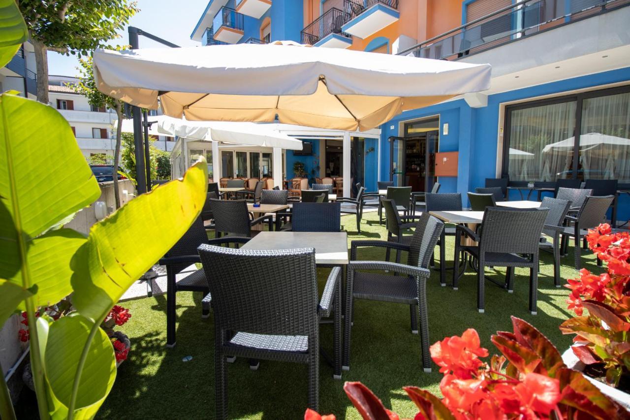 Hotel Crystal 3*